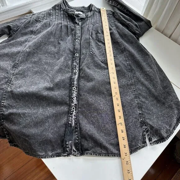 Free People Washed Black Oversized Jean Shirt Jacket - Picture 11 of 16